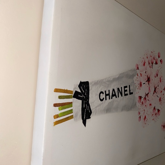 CHANEL Pink Floral Bouquet Canvas - Picture 5 of 6